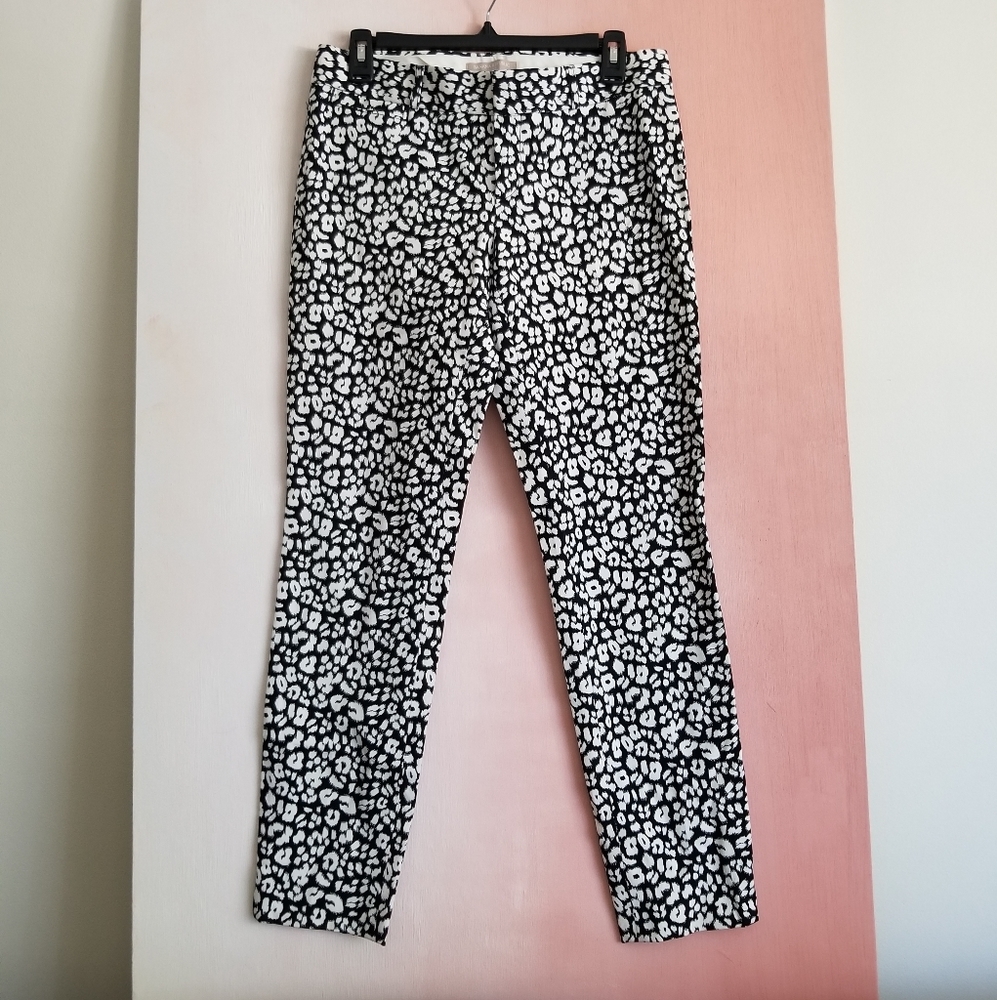 BANANA REPUBLIC Black and White Leopard Sloan Pant